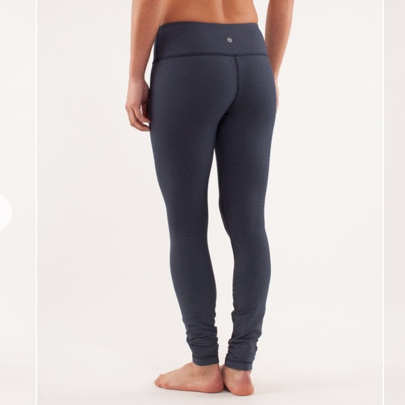 lululemon athletica Pants - Lululemon Wunder Under Diamond Dot Leggings